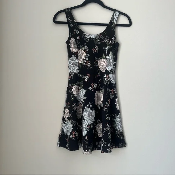 h&m black floral dress H&M Divided Womens Black Floral Midi Shirt Dress Size 12 Viscose – Preworn main image 1